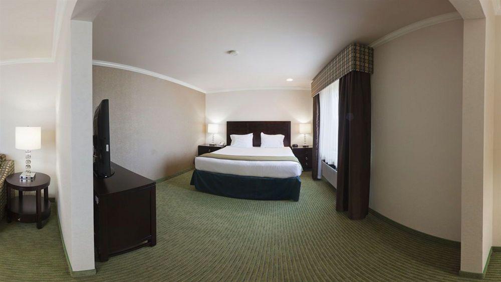Holiday Inn Express Puyallup By Ihg Esterno foto
