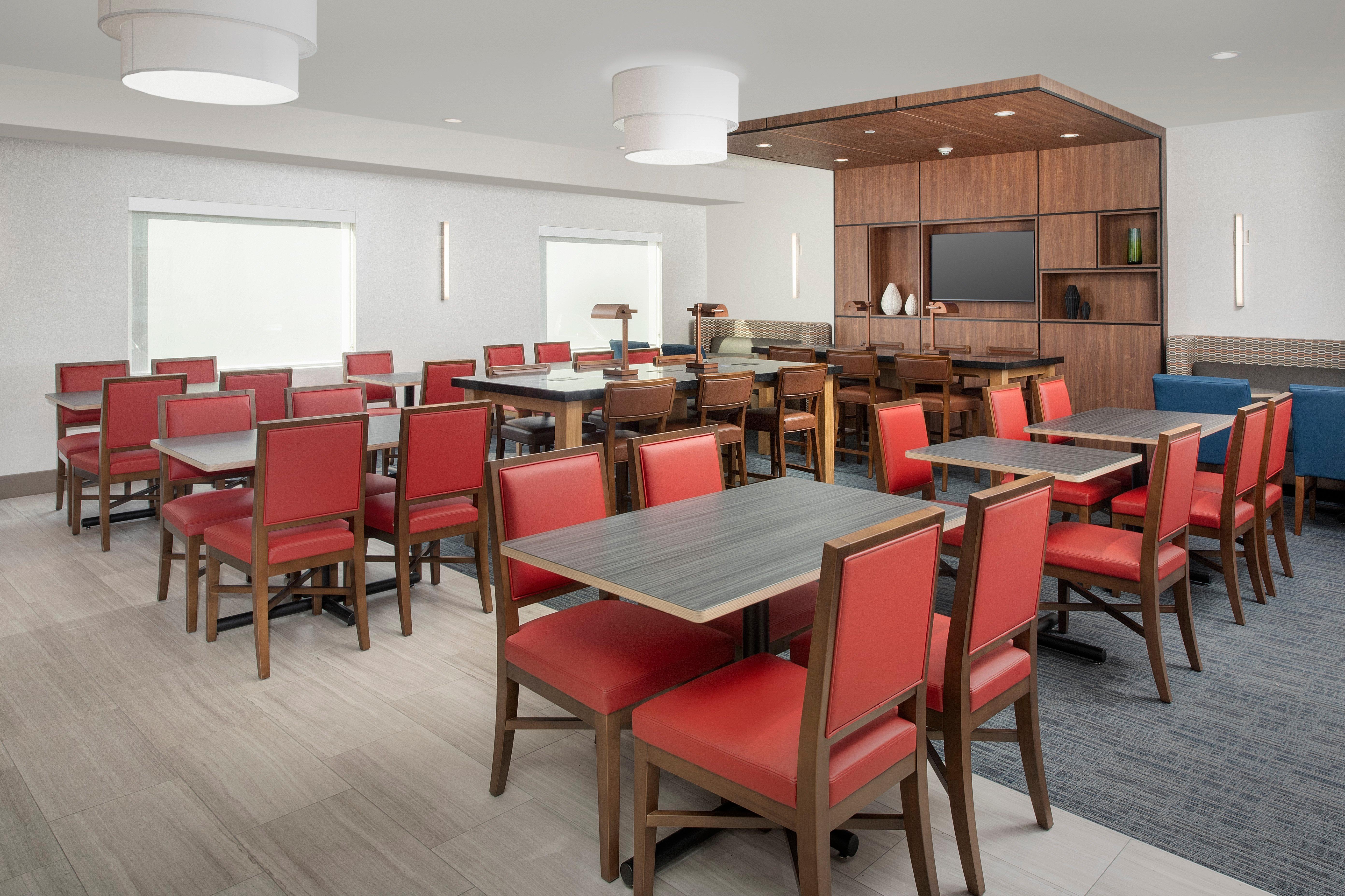 Holiday Inn Express Puyallup By Ihg Esterno foto